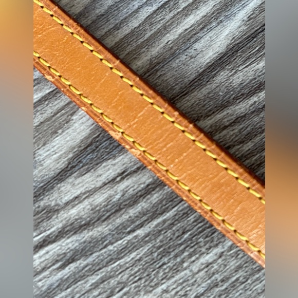 Authentic LOUIS VUITTON leather strap - Picture 11 of 13